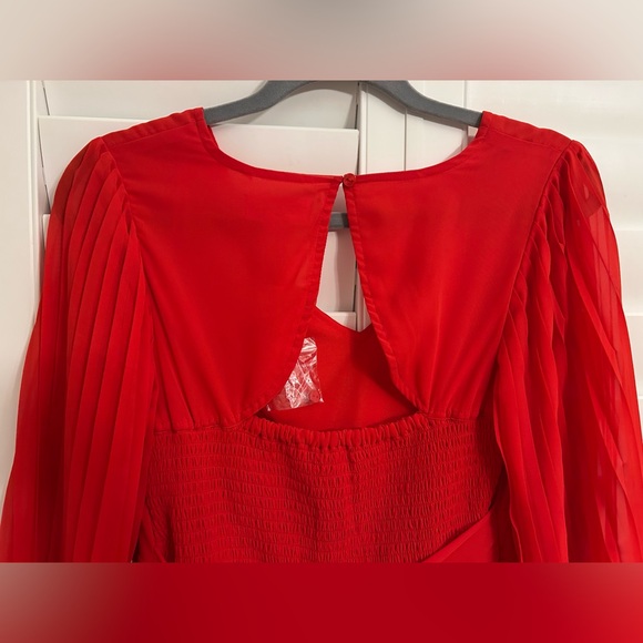 Jessica Simpson Red Pleated Long Sleeve Dress - Picture 9 of 11